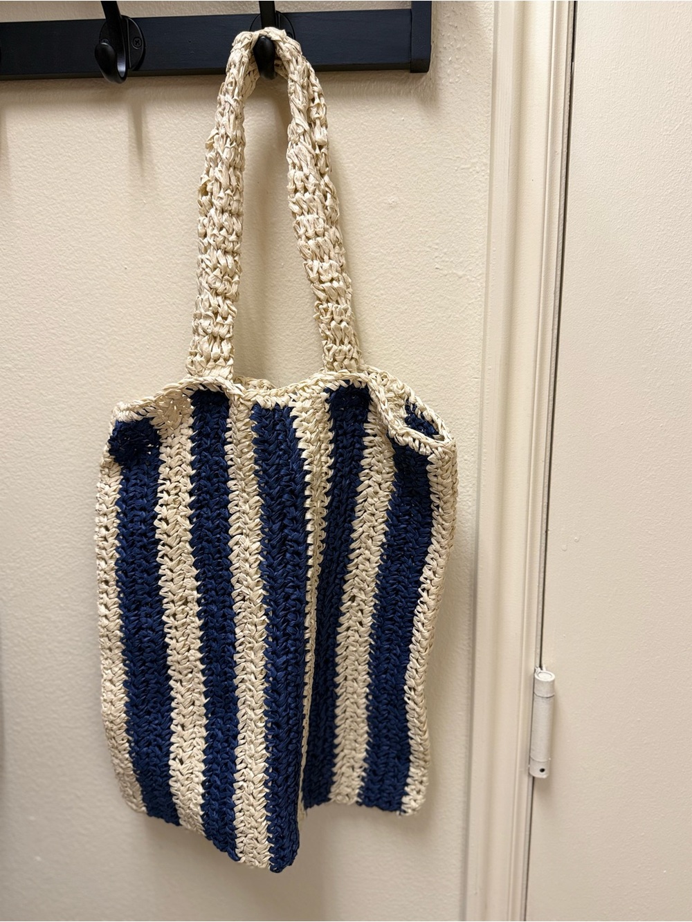 Ashland Navy and Cream Crochet Straw Shoulder Bag